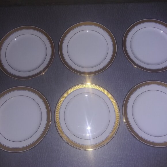 Fitz and Floyd Porcelain Plate and Mug Set Oak Park White Gold Trimmed Lot of 12 - Picture 2 of 16